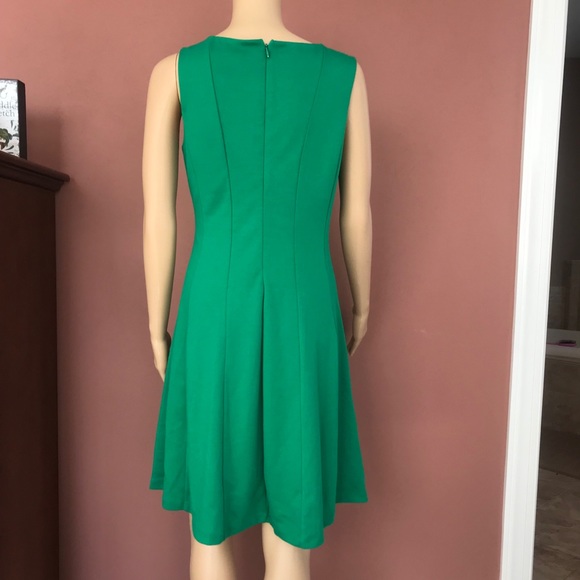 The Limited green dress size 0 gently used - Picture 7 of 7